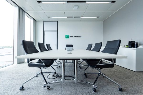 Photograph of a meeting room of BNP Paribas Germany